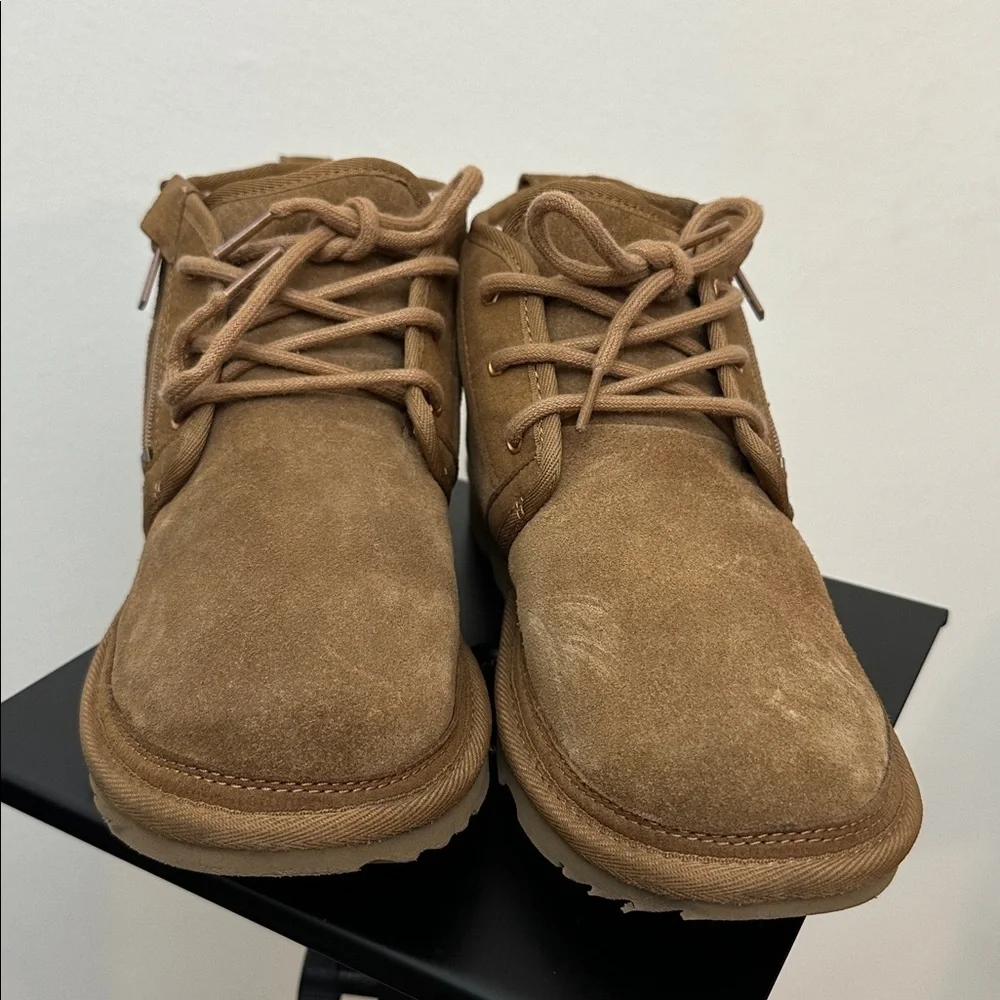 UGG Neumel Zip Boots Chestnut Suede Shearling Kids 6Y Women’s 8